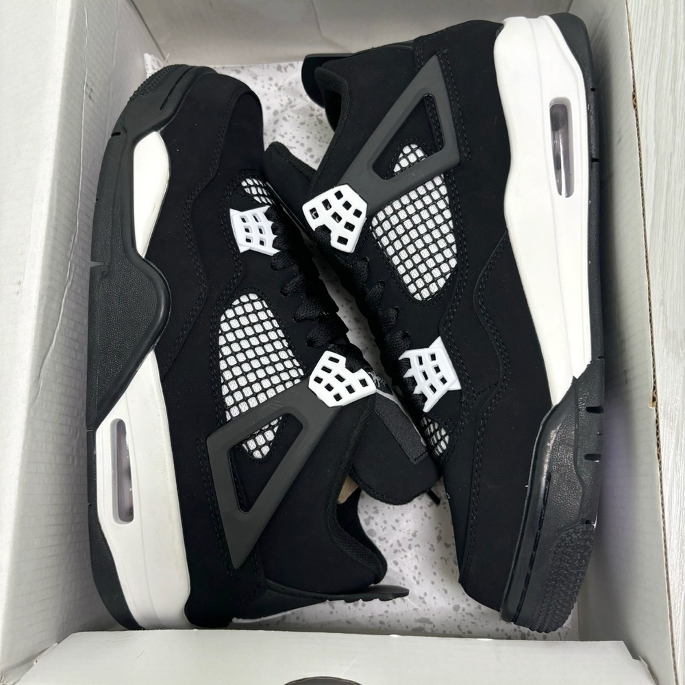 Air Jordan 4 Retro ‘White Thunder’ -Men's Black/White Athletic Sneakers Shoes - Picture 6 of 6